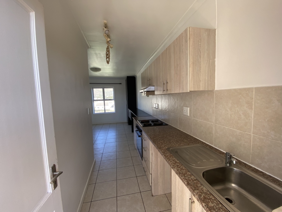 To Let 2 Bedroom Property for Rent in Muizenberg Western Cape